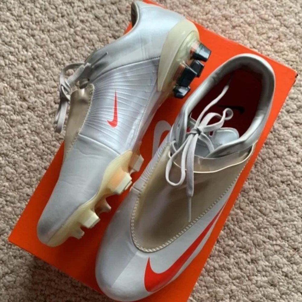 Nike Ronaldo Mercurial Vapor V soccer cleats CR7 premier fg  ground Portugal